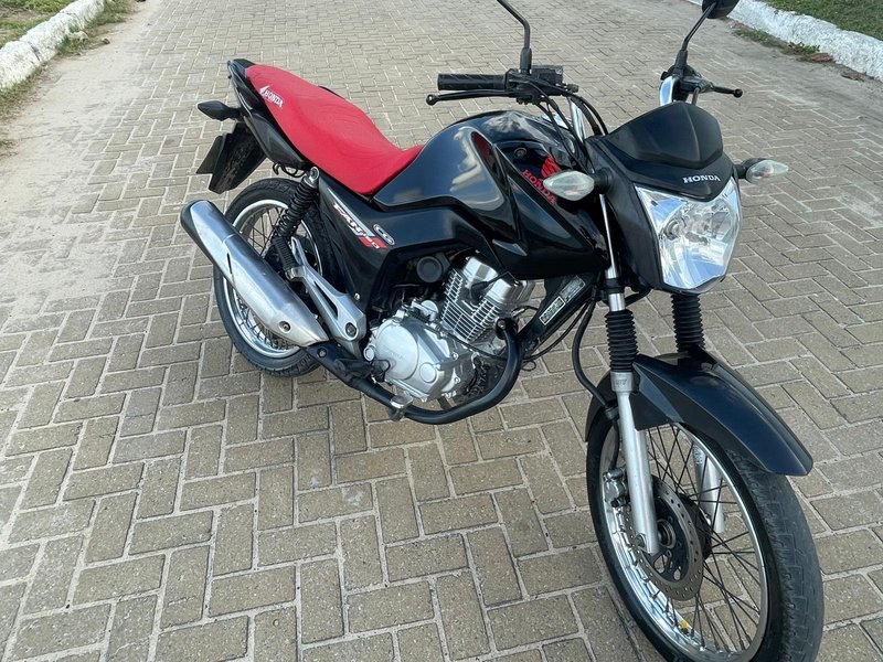 Honda FAN 150 2014 para alugar em Recife - Foto 2