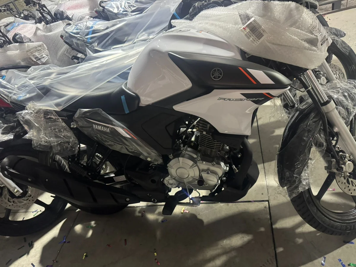 Yamaha FAZER 150 2026 para alugar em Salvador - Foto 5