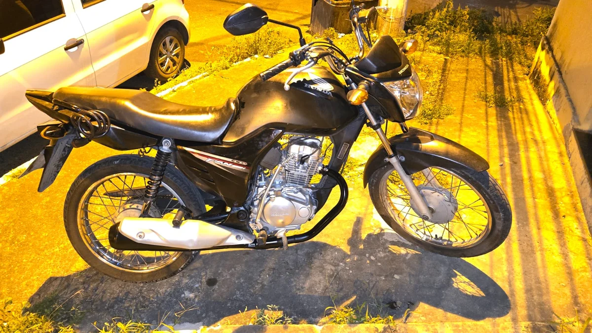 Honda CG 125 2018 para alugar em Lauro De Freitas