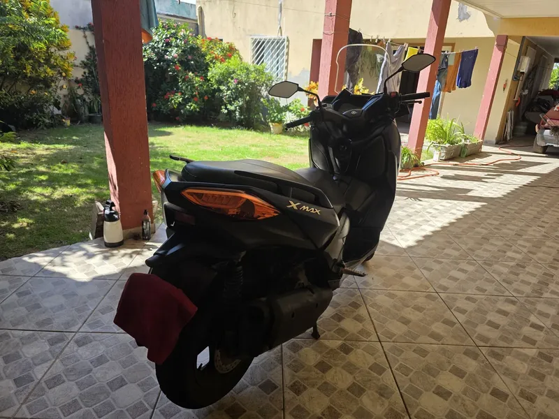 Yamaha XMAX 250 2021 para alugar em Vitória - Foto 3