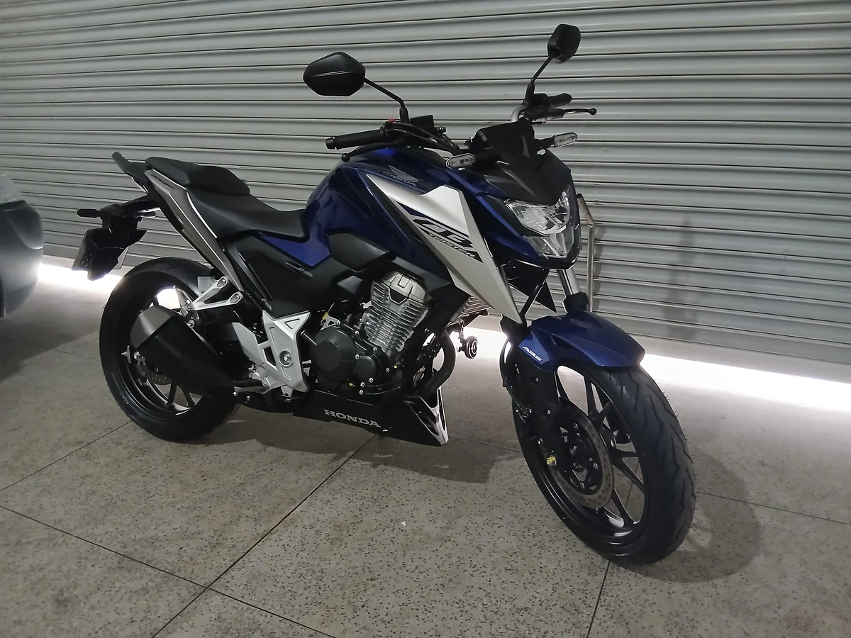 Honda CB300F 2026 para alugar em Taboão Da Serra - Foto 1