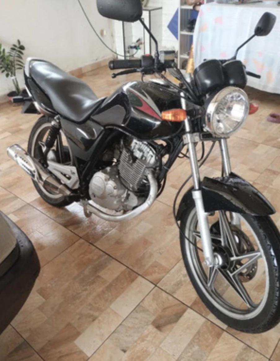 Suzuki YES 2008 para alugar em Ribeirão Preto